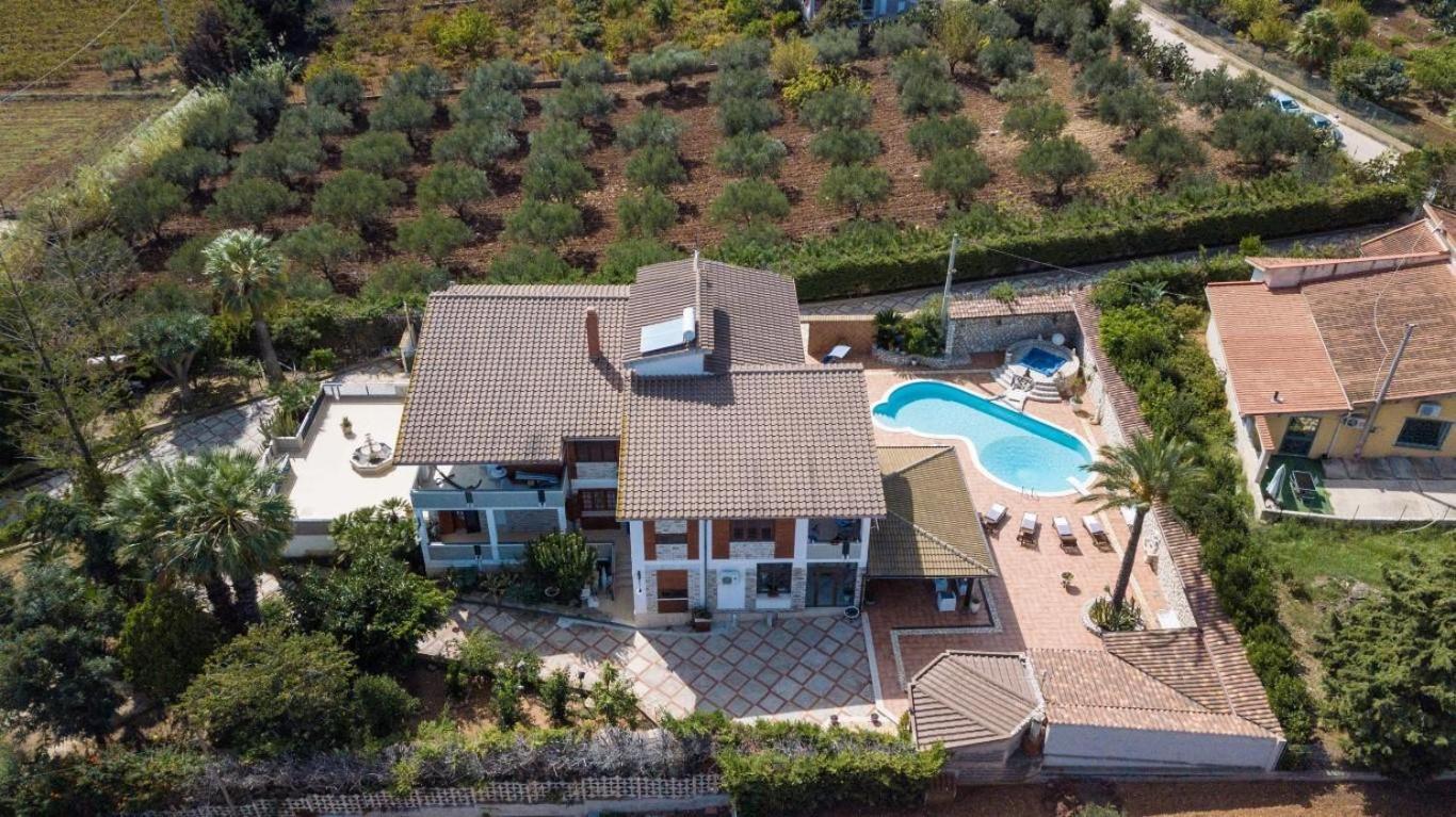 Villa Aversa Castellammare del Golfo Buitenkant foto